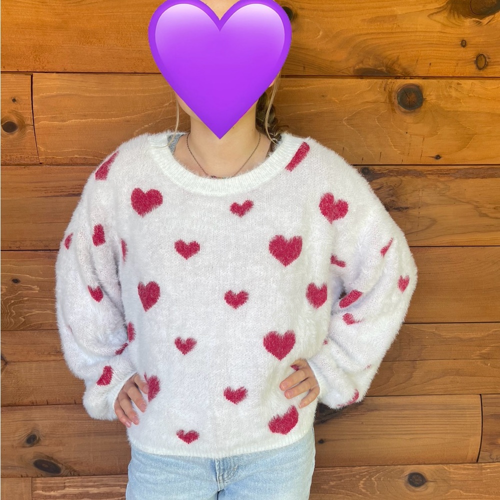 Cozy Heart Pattern Sweater - White and Red